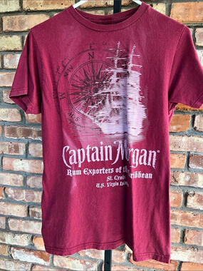 Captain Morgan Rum Exporters of the Caribbean Graphic Heather Burgundy/Maroon T